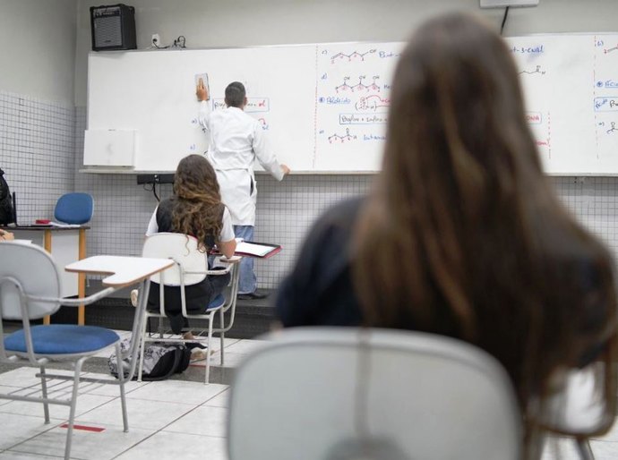 Dia do Professor: docentes contam como está sendo preparo para o Enem