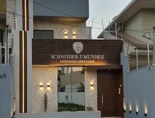 Justiça suspende contrato de R$ 360 mil da Prefeitura de Cáceres com escritório de advogados