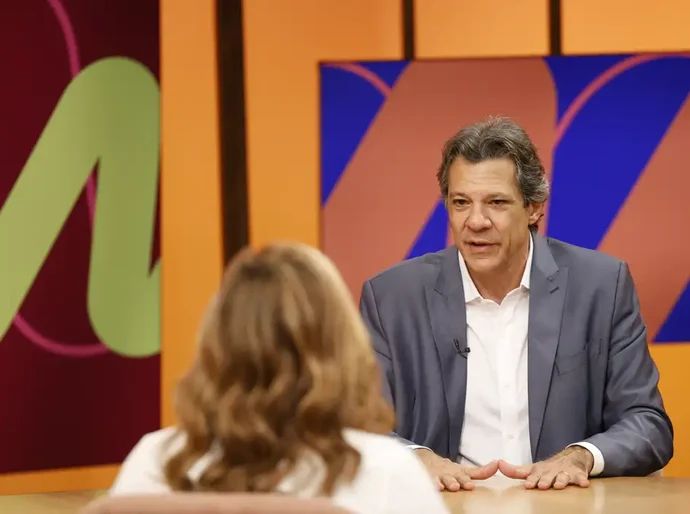 Reforma do IR cria constrangimento moral para super-ricos, diz Haddad
