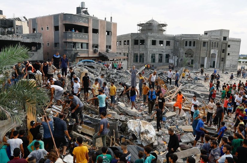 Termina o prazo dado por Israel para que civis deixem o norte da Faixa de Gaza