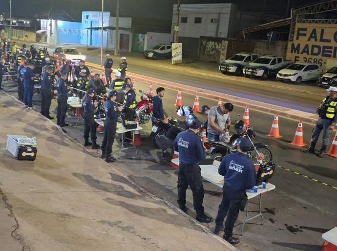 Operação Lei Seca prende quatro motociclistas por embriaguez em Várzea Grande
