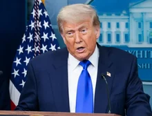 Suprema Corte dá 'vitória monumental' a Trump que abre caminho para fim de cidadania por nascimento