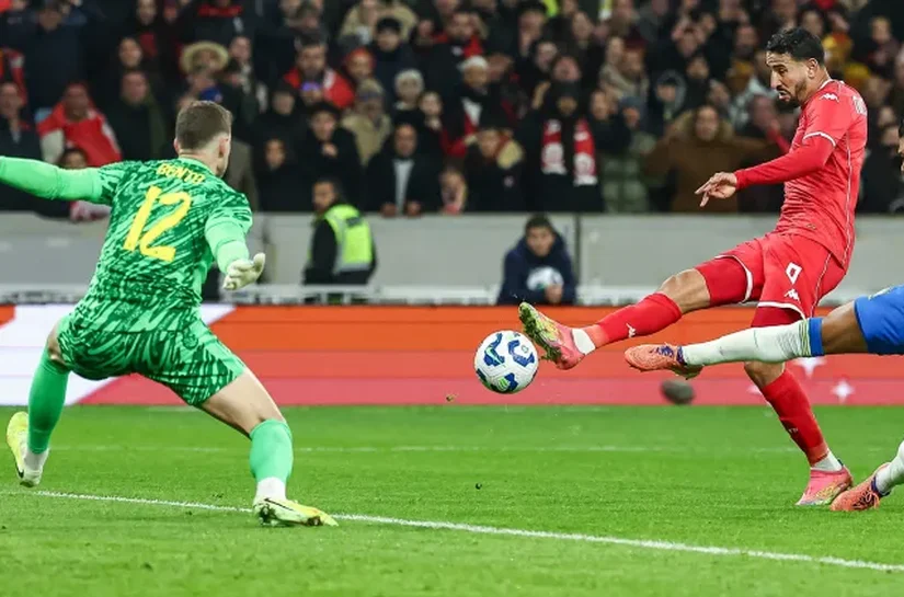 Brasil perde pênalti, empata com Tunísia e não passa no teste da retranca