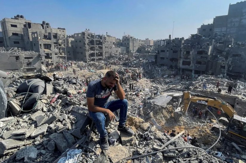 Israel lançou centenas de bombas de 907 kg em Gaza, volume não visto desde a Guerra do Vietnã, mostra análise