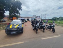 PM e PRF recolhem 25 motocicletas irregulares em Rondonópolis, MT