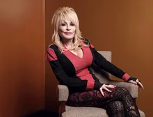 Trump lamenta morte de Dolly Parton e manda hastear bandeiras dos EUA a meio-mastro por uma semana