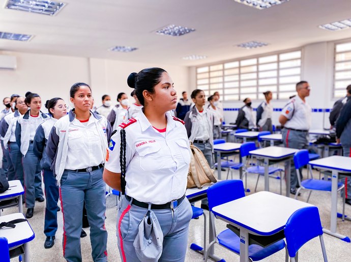 Governo de MT publica decreto que regulamenta Programa Escolas Estaduais Cívico-Militares