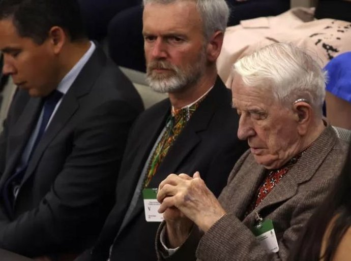 O polêmico aplauso a veterano nazista no Parlamento do Canadá