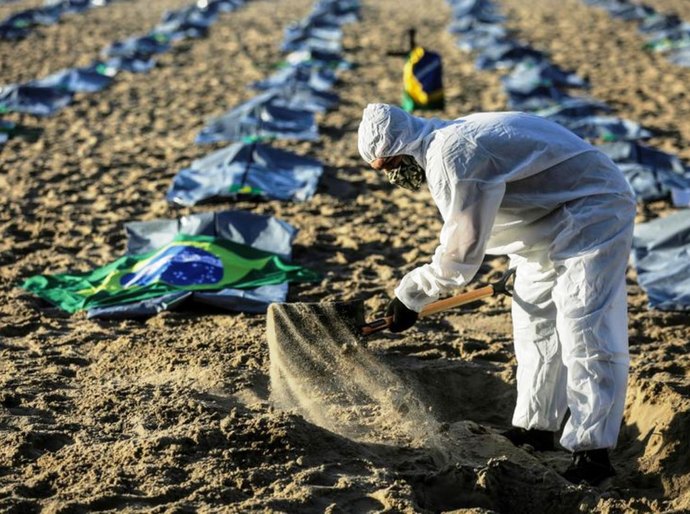 Terceira onda de covid-19 será mais grave com vacinas atrasadas, falta de isolamento e gripes de inverno, projetam especialistas