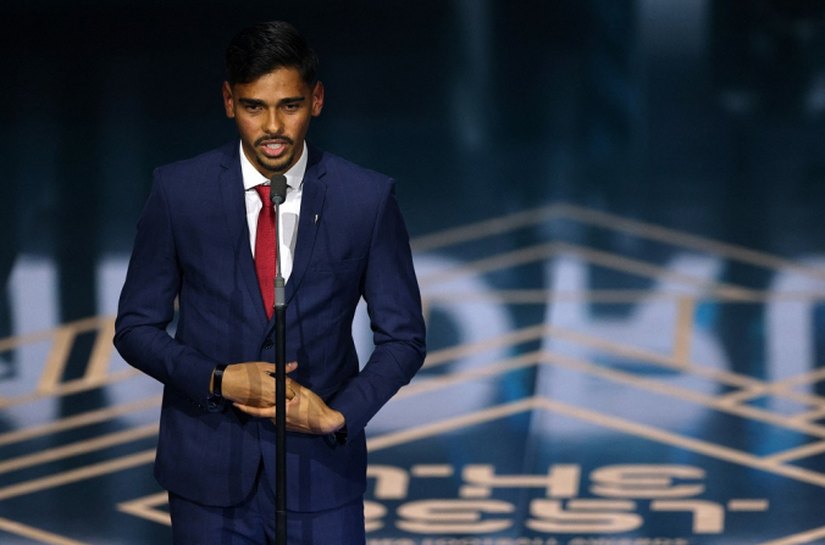 Fifa The Best: Guilherme Madruga, novo volante do Cuiabá, vence o Prêmio Puskás 2023