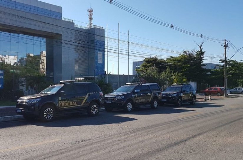 PF faz operação contra suspeita de corrupção na impressão de provas do Enem