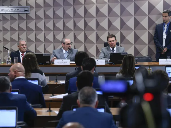 CPMI do 8/1 aprova quebra de sigilos de Cid, ex-chefe da PRF, coronel Lawand e outros; veja lista