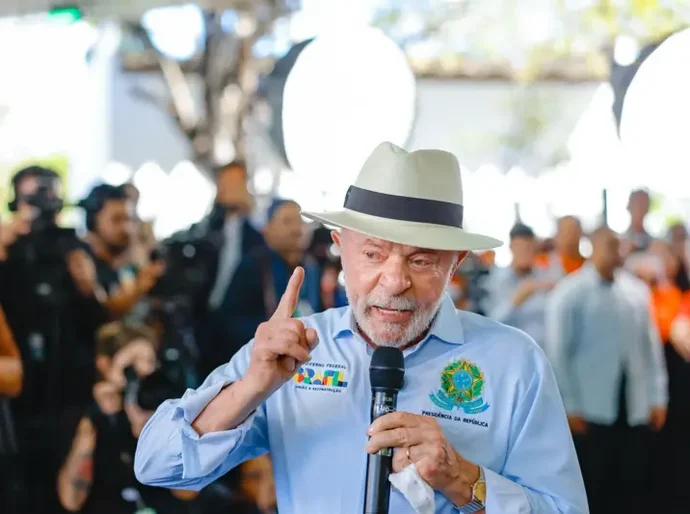 A reação de Lula à decisão dos EUA de declarar CV e PCC como 'terroristas': 'Não aceitamos ser tratados como moleques'