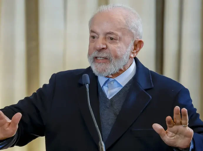 Nenhum aposentado terá prejuízo, diz Lula sobre descontos indevidos