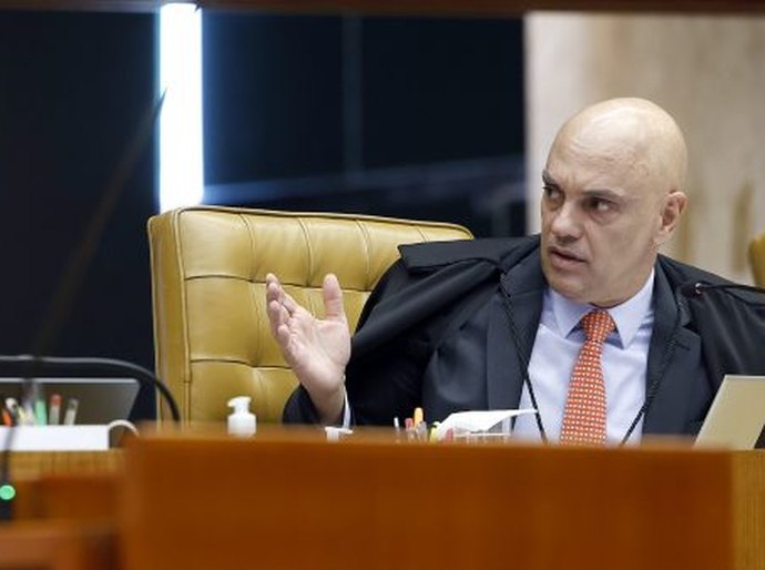 Moraes diz ter provas de pressão por delação; Mendonça rebate: 'Mentira'