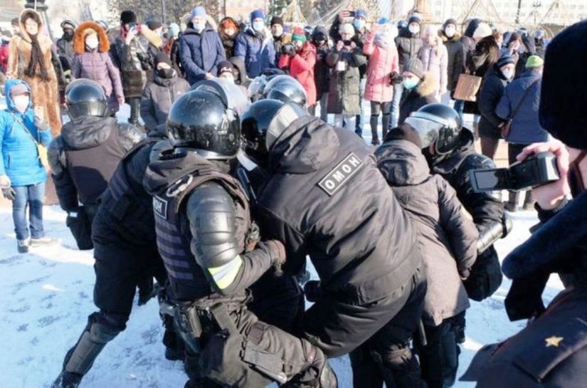 Após prisão de opositor, Putin tenta reprimir onda de protestos progamada para mais de 60 cidades na Rússia