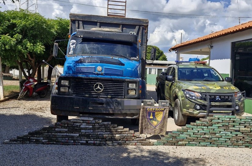 Gefron apreende 216 quilos de entorpecentes e causa prejuízo de R$ 4,5 milhões ao crime organizado