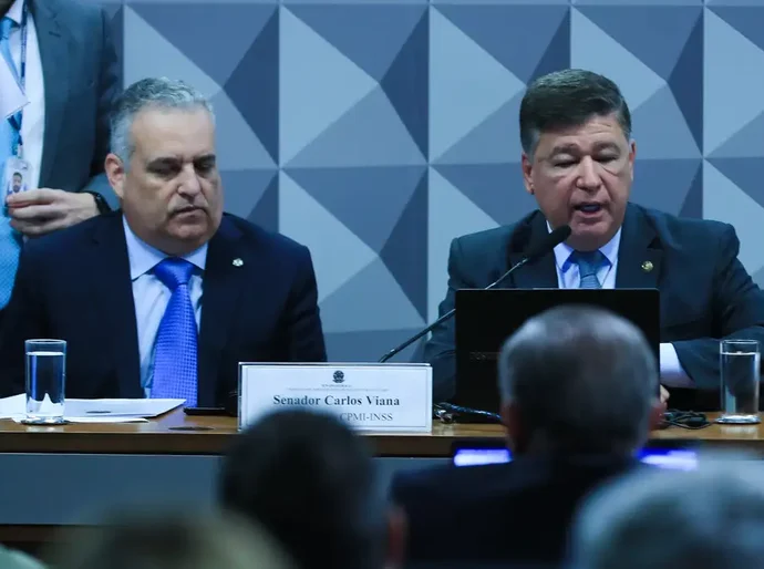 Oposição elege presidente e relator da CPMI do INSS