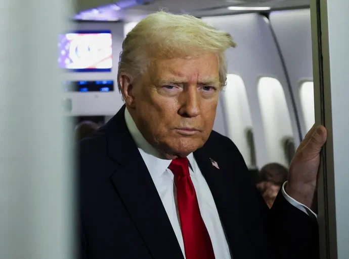 Trump deve anunciar novos navios de guerra em meio à tensão com Venezuela