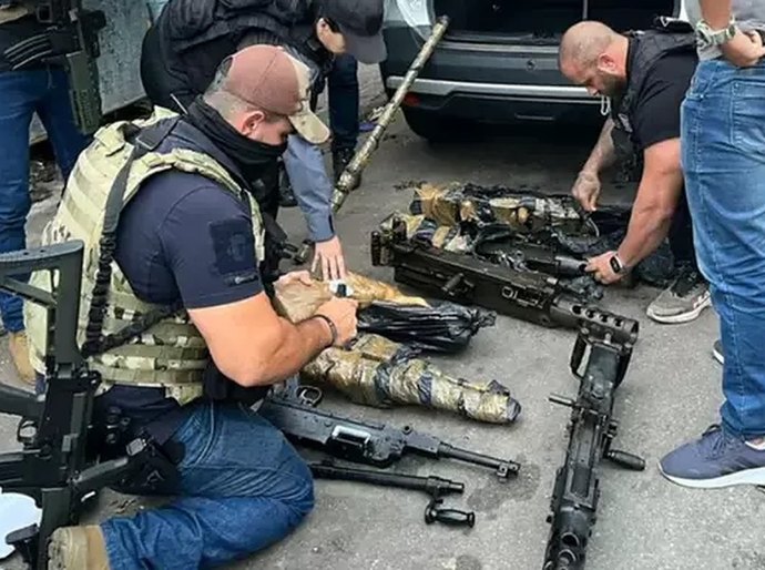 7 militares são impedidos de deixar quartel em SP por suspeita de estarem envolvidos diretamente no furto das 21 armas do Exército