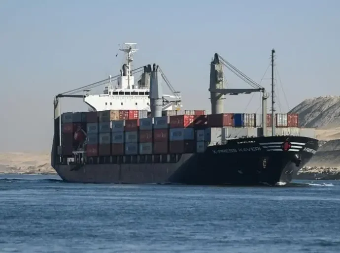 O outro estreito crucial para a economia global que o Irã ameaça bloquear