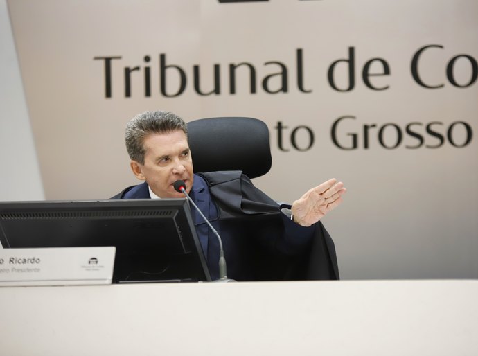 TCE-MT dá 15 dias para Governo do Estado explicar situação dos consignados e anuncia auditoria