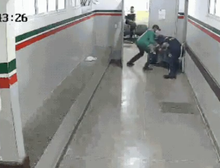 Dupla invade UPA de Várzea Grande, tenta roubar arma de vigilante e provoca pânico entre pacientes