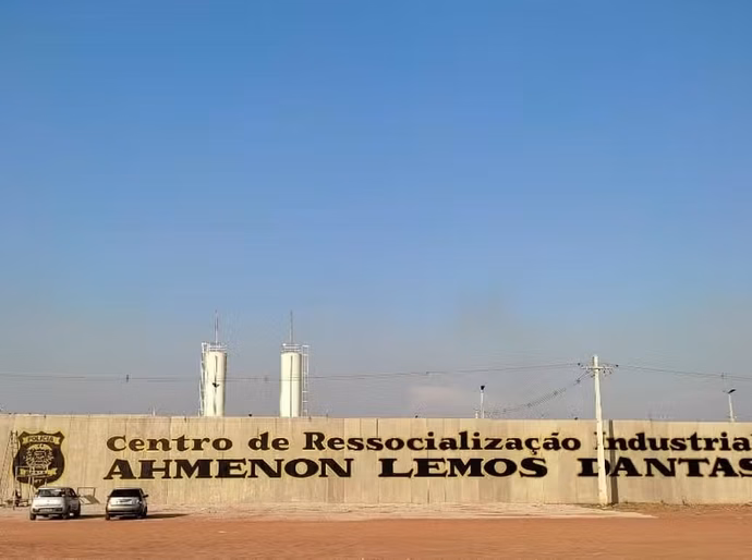 TRAIÇÃO POR TRÁS DAS GRADES: policial penal cobrava até R$ 10 mil para colocar celular nas mãos de facção em presídio de VG