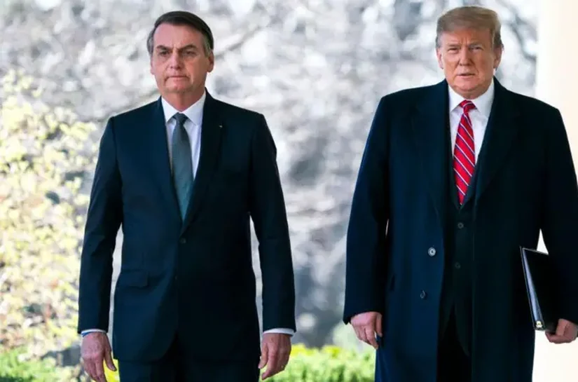 Trump acusa Brasil de fazer 'caça às bruxas' contra Bolsonaro, e Lula reage: 'Não aceitamos interferência'