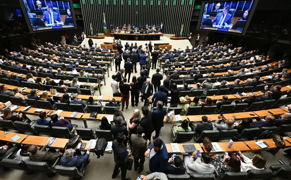 Câmara aprova PL dos minerais críticos com governo forte e sem veto prévio