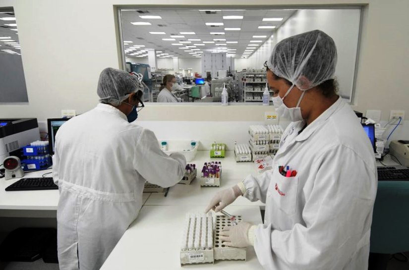 Possível nova variante do coronavírus é encontrada em Belo Horizonte, aponta estudo da UFMG
