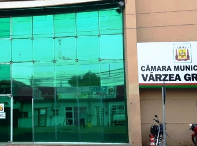 Vereadores novatos de Várzea Grande se articulam para emplacar nome para a presidência da Câmara