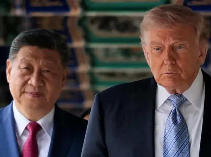 Após visita à China, Trump alerta Taiwan contra independência