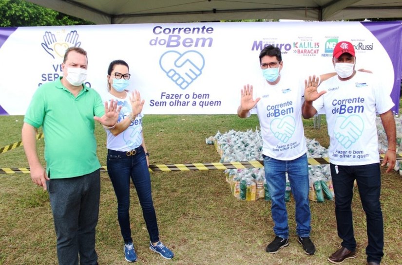 'Corrente do Bem' faz ação social e distribui cestas básicas para famílias carentes e brinquedos para crianças em VG