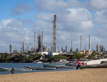 O acordo petrolífero: o negócio que une Trump e Delcy Rodríguez