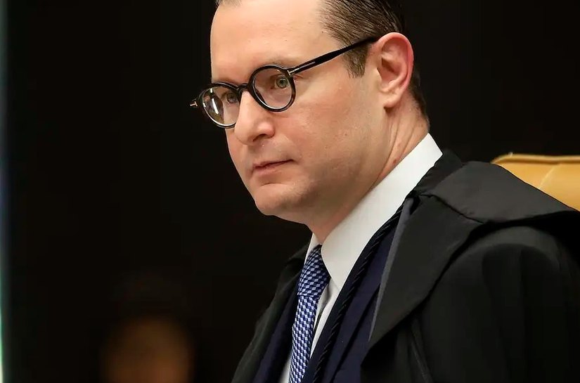 Zanin suspende concurso da PM e do Corpo de Bombeiros de Mato Grosso