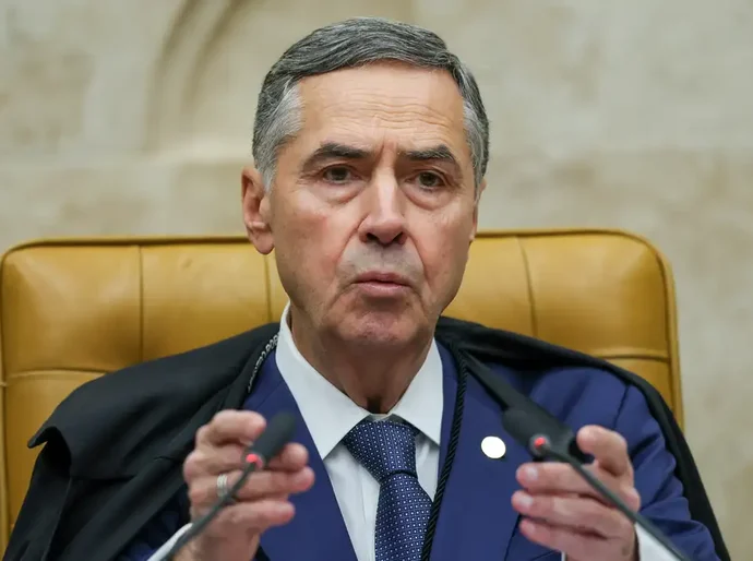 Antes de se aposentar do STF, Barroso vota por descriminalizar o aborto até 12 semanas de gestação