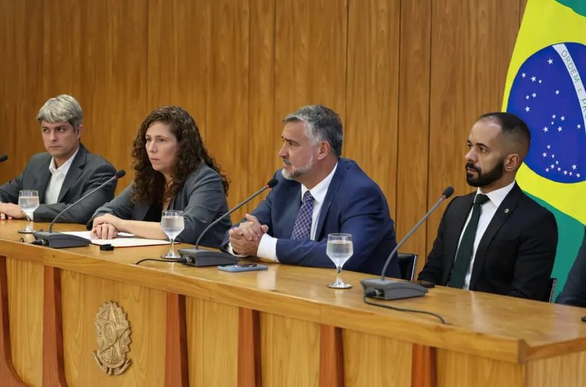 Governo adia Concurso Unificado no país por causa de chuvas no RS