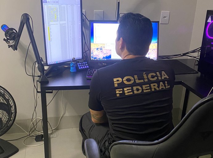 Veja Fotos: PF faz Operação contra crimes sexuais envolvendo crianças e adolescentes em MT