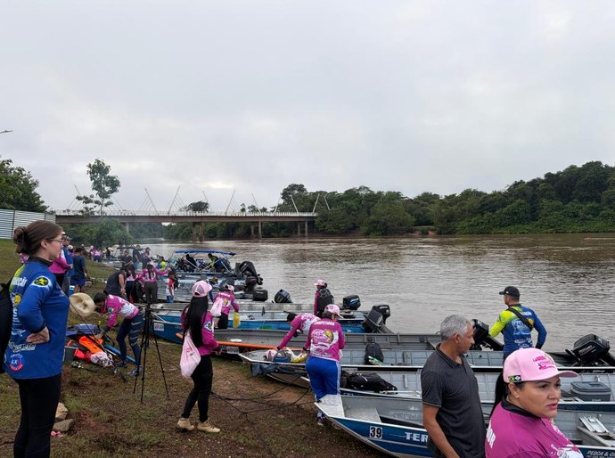 Competição feminina marca nova etapa do Festival de Pesca de Barra do Bugres,MT