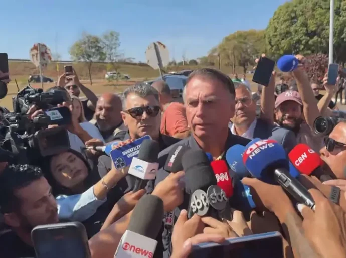 Bolsonaro vai ser preso? Entenda os crimes citados na decisão de Moraes e quais as penas