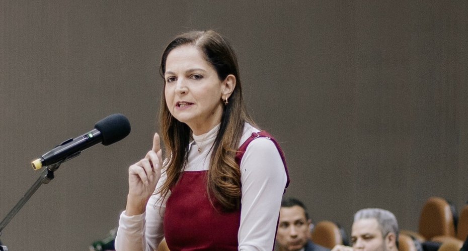 Gisela Cardoso cobra investigação “a fundo” sobre fatos envolvendo Alexandre de Moraes e Daniel Vorcaro