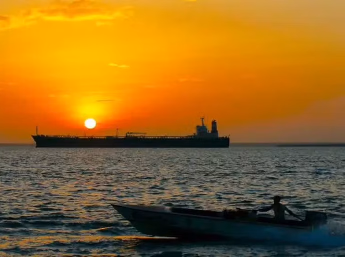 EUA emitem licença autorizando a exploração e produção de petróleo e gás na Venezuela, segundo Tesouro