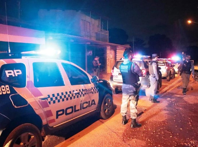 Suspeita é conduzida à delegacia por abandono de incapaz