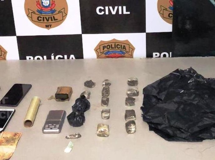 Dois homens quem anunciavam venda de drogas por aplicativos são presos em flagrante