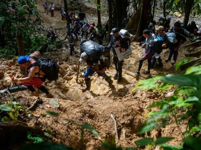 A crise econômica impulsiona o êxodo de policiais na Venezuela