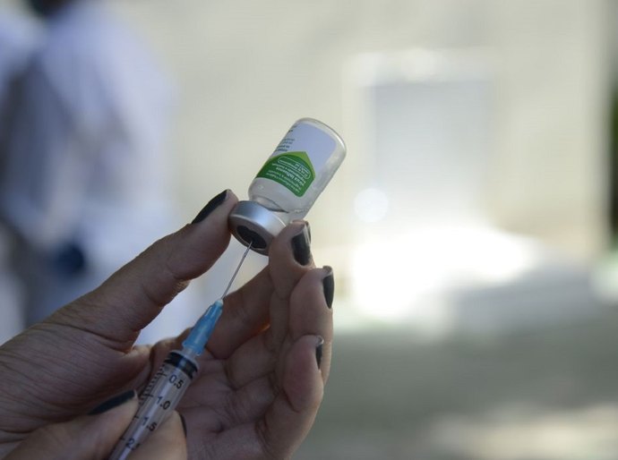 Ministério da Saúde amplia quarta dose para pessoas acima de 50 anos