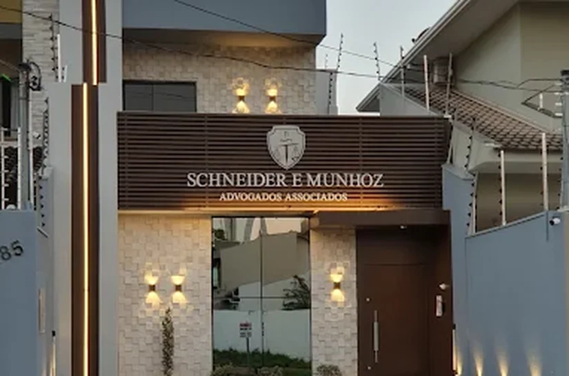 Justiça suspende contrato de R$ 360 mil da Prefeitura de Cáceres com escritório de advogados