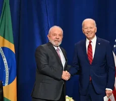 'Lula vive um efeito Biden', diz cientista política americana sobre desânimo do eleitorado brasileiro