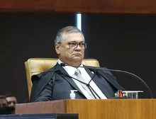 Dino proíbe aposentadoria compulsória como maior punição a magistrados